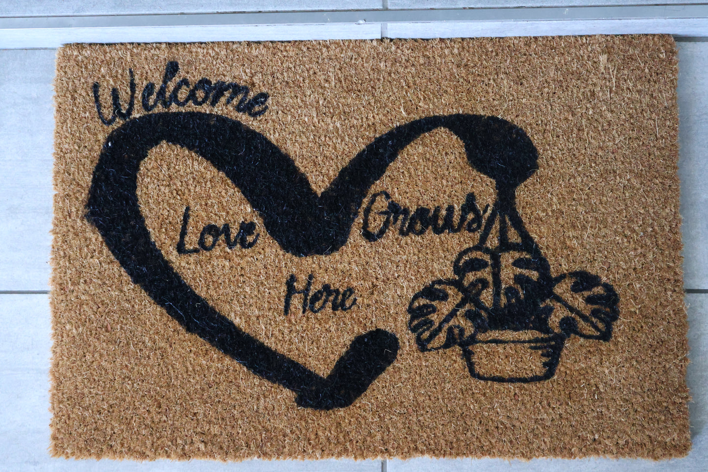 Love grows here (Heart)